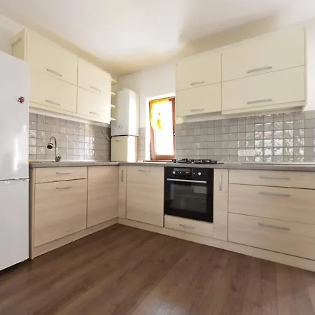Apartment Apartament Astra Bn70 *