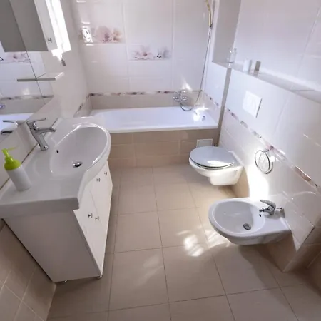 Apartment Apartament Astra Bn70
